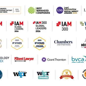 Griglia di loghi di premi e riconoscimenti aziendali, IAM, IP Stars, Chambers and Partners, Deciders, Lexology, Grant Thornton, BVCA e WIPR.