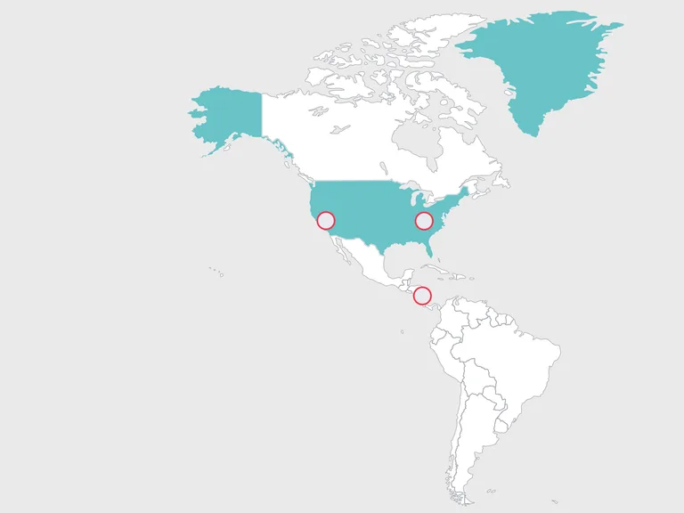 Karte von Nord-, Zentral- und Südamerika; USA, Mexiko und Zentralamerika türkis hervorgehoben; drei rote Kreise markieren Standorte in Mexiko, Südstaaten der USA und Zentralamerika.