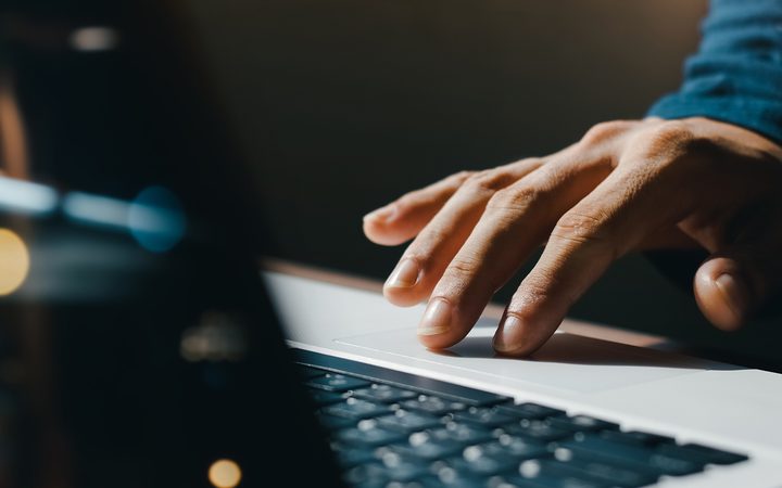 Patent maintenance renewal fees uk quick guide